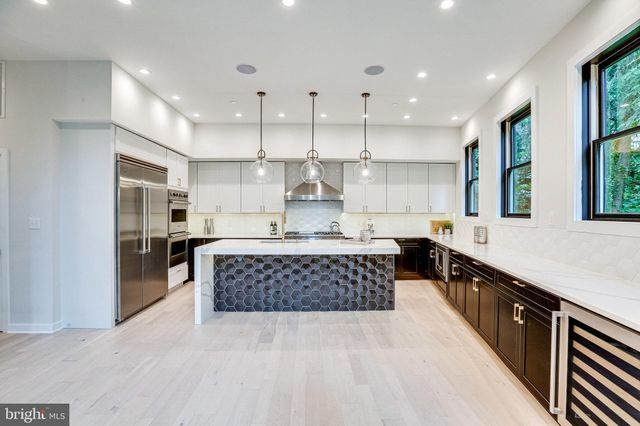 $2,900,000 | 4913 Sherier Place Northwest, Washington, DC 20016