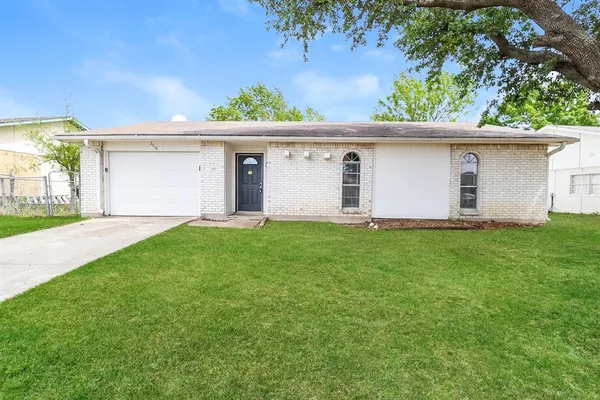 $2,035 | 2918 Rayswood Drive, Carrollton, TX 75007