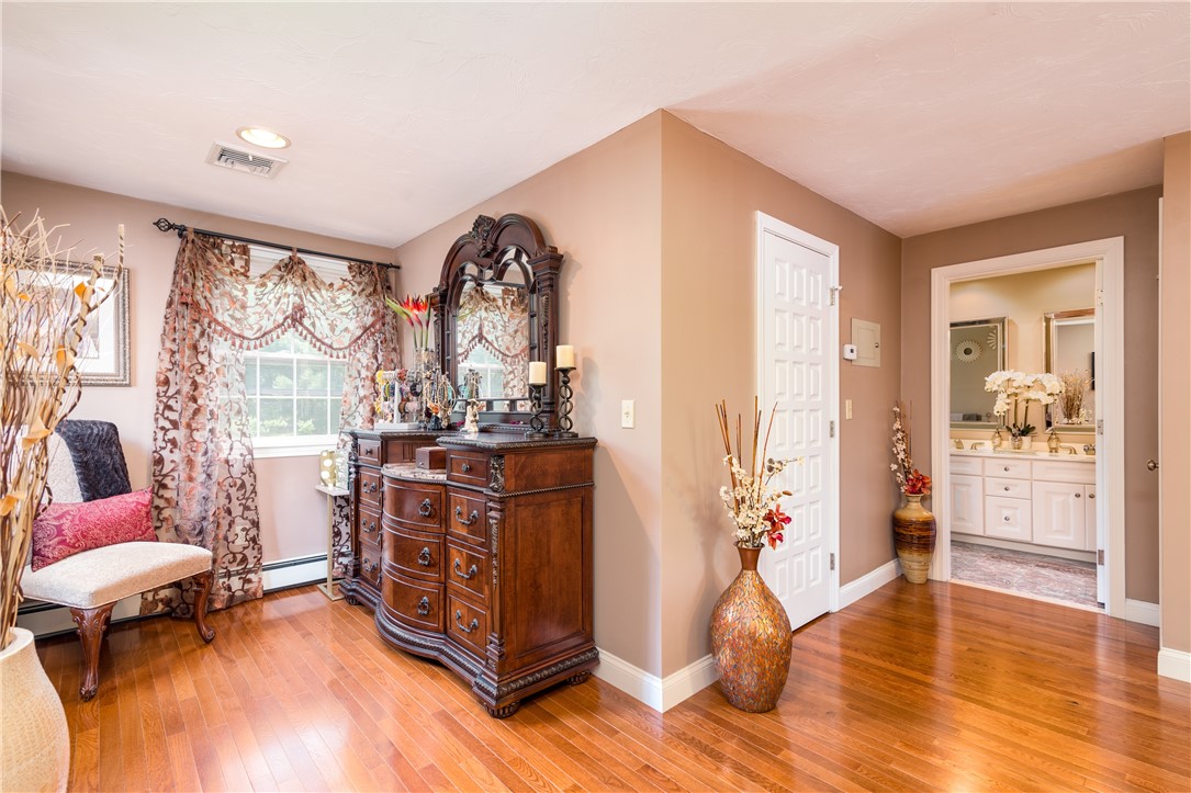 237 Pine Swamp Road Cumberland, RI 02864 - Photo 24 of 44