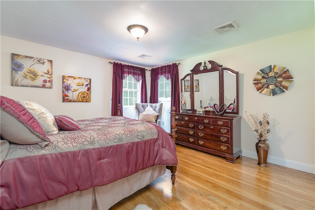 237 Pine Swamp Road Cumberland, RI 02864 - Photo 30 of 44