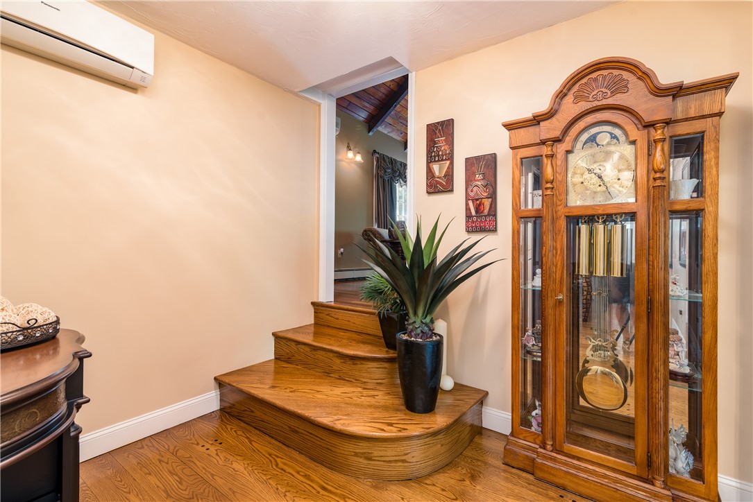 237 Pine Swamp Road Cumberland, RI 02864 - Photo 7 of 44