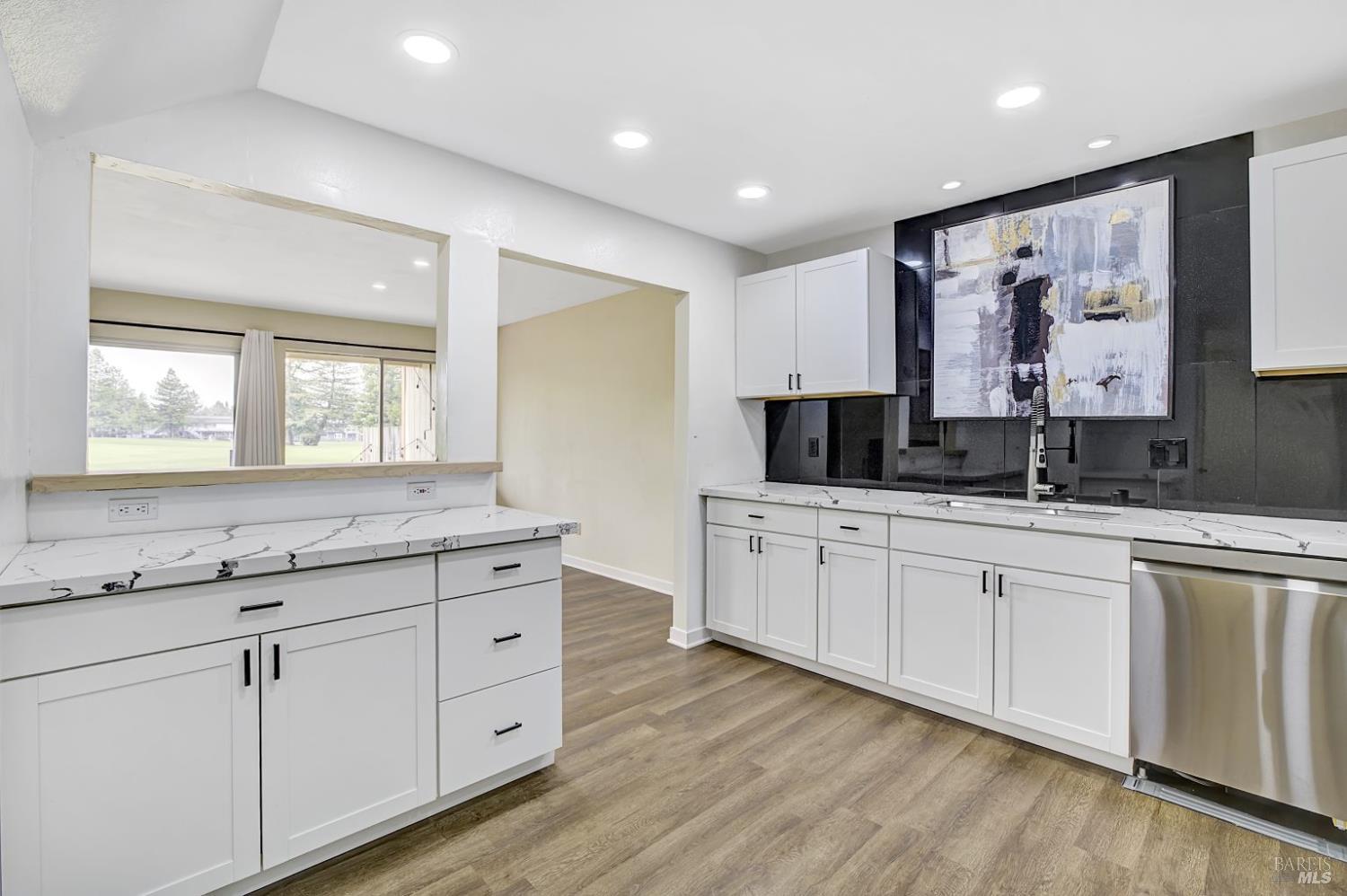 870 Hudis Street Rohnert Park, CA 94928 - Photo 5 of 49