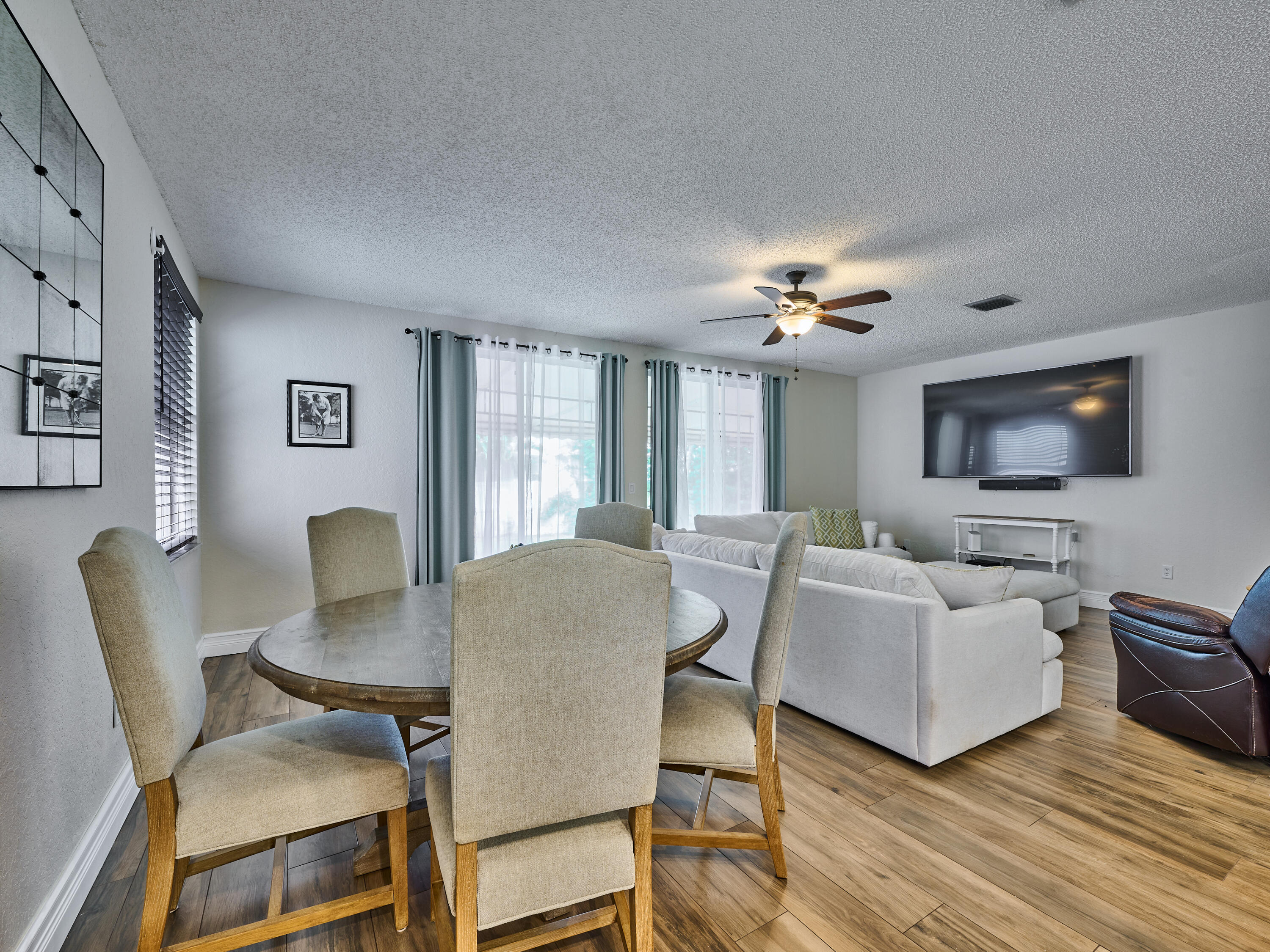 2067 Cezanne Road West Palm Beach, FL 33409 - Photo 12 of 31 C PYL 0028