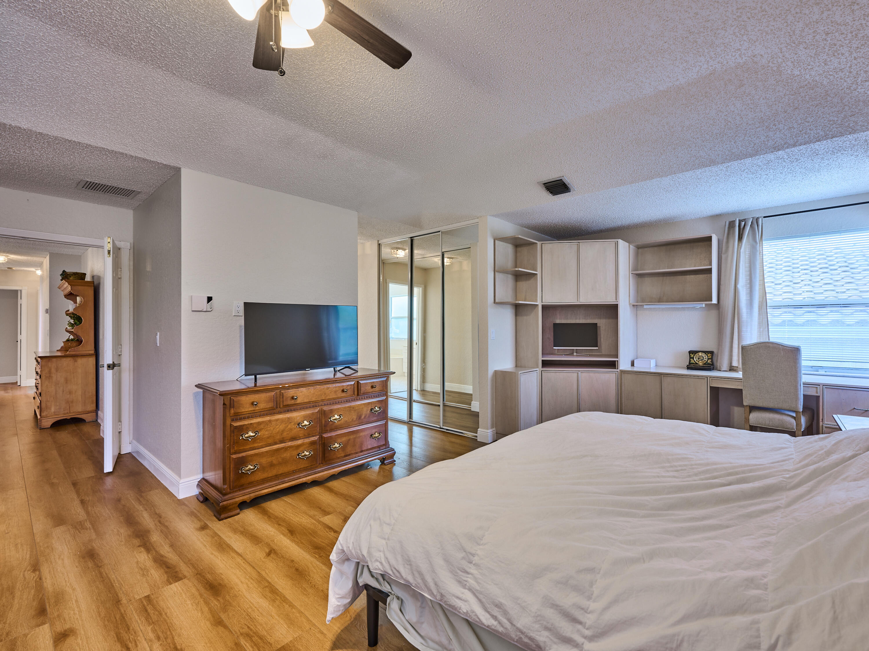 2067 Cezanne Road West Palm Beach, FL 33409 - Photo 20 of 31 C PYL 0048