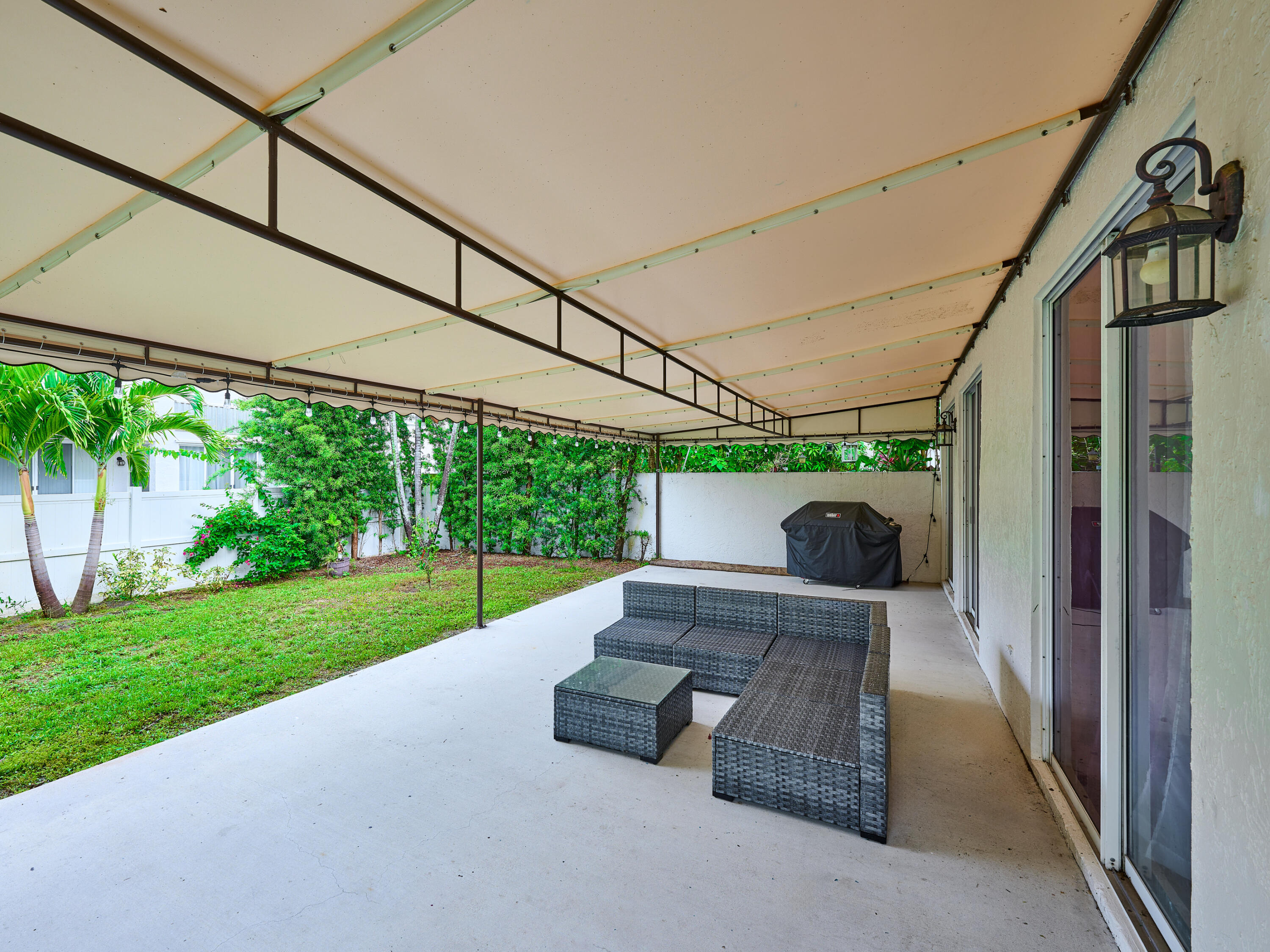 2067 Cezanne Road West Palm Beach, FL 33409 - Photo 30 of 31 C PYL 0010