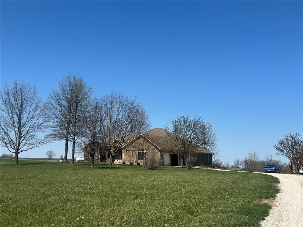 169 Northeast County Road Warrensburg, MO 64093 - Photo 5 of 30