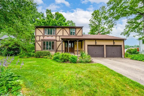 $350,000 | 8402 Weathered Wood Trail, Youngstown, OH 44514