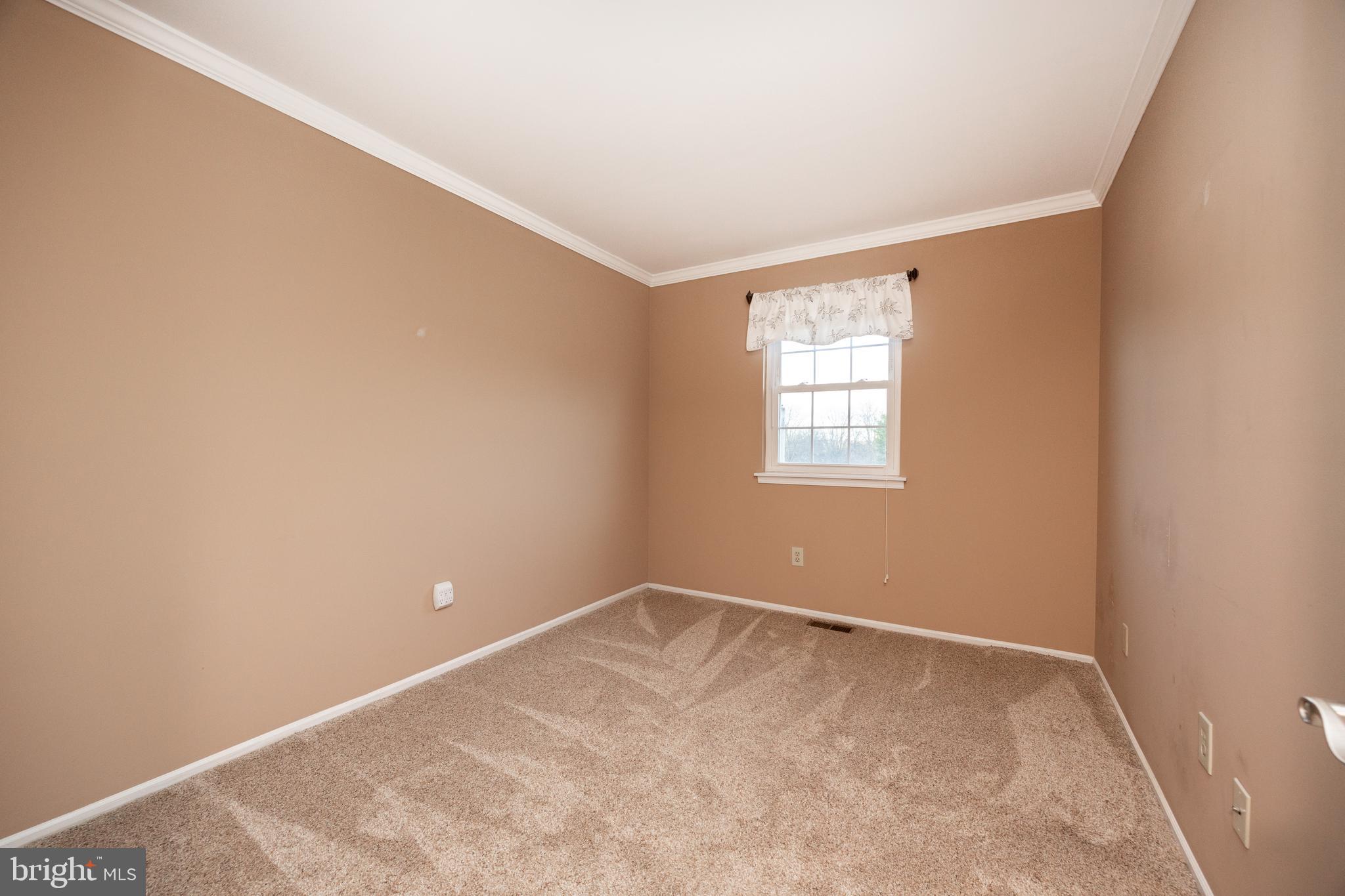 5 Cheyenne Road Royersford, PA 19468 - Photo 16 of 29 an empty room with a window