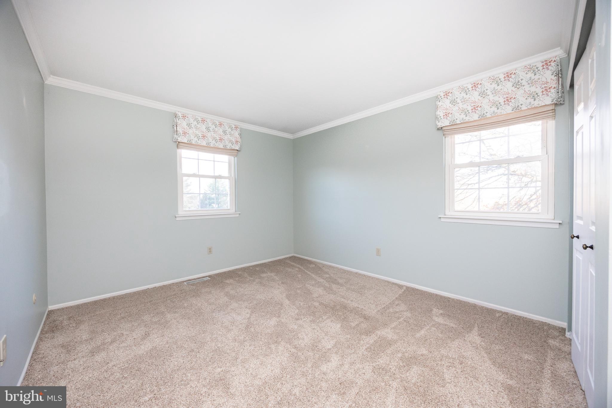 5 Cheyenne Road Royersford, PA 19468 - Photo 17 of 29 an empty room with windows
