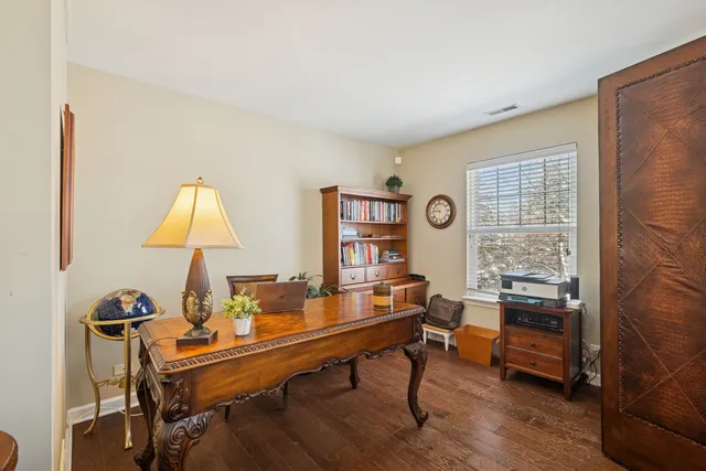 $615,000 | 2750 Langley Circle, Glenview, IL 60026