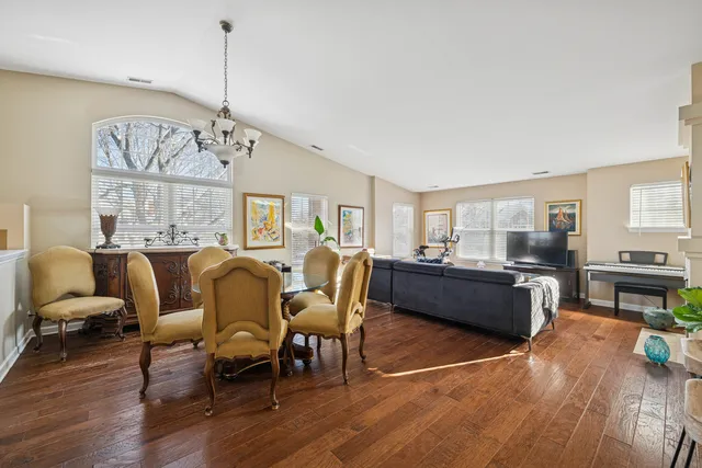 $615,000 | 2750 Langley Circle, Glenview, IL 60026