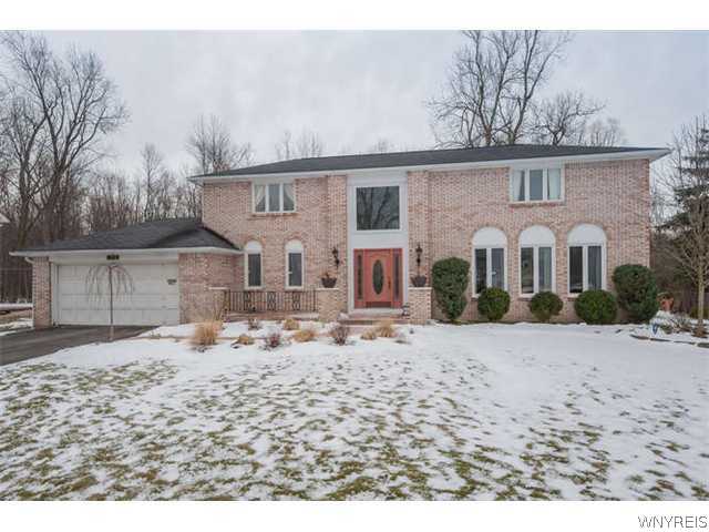 179 Autumnview Road Amherst, NY 14221 - Photo 1 of 1 Exterior Front
