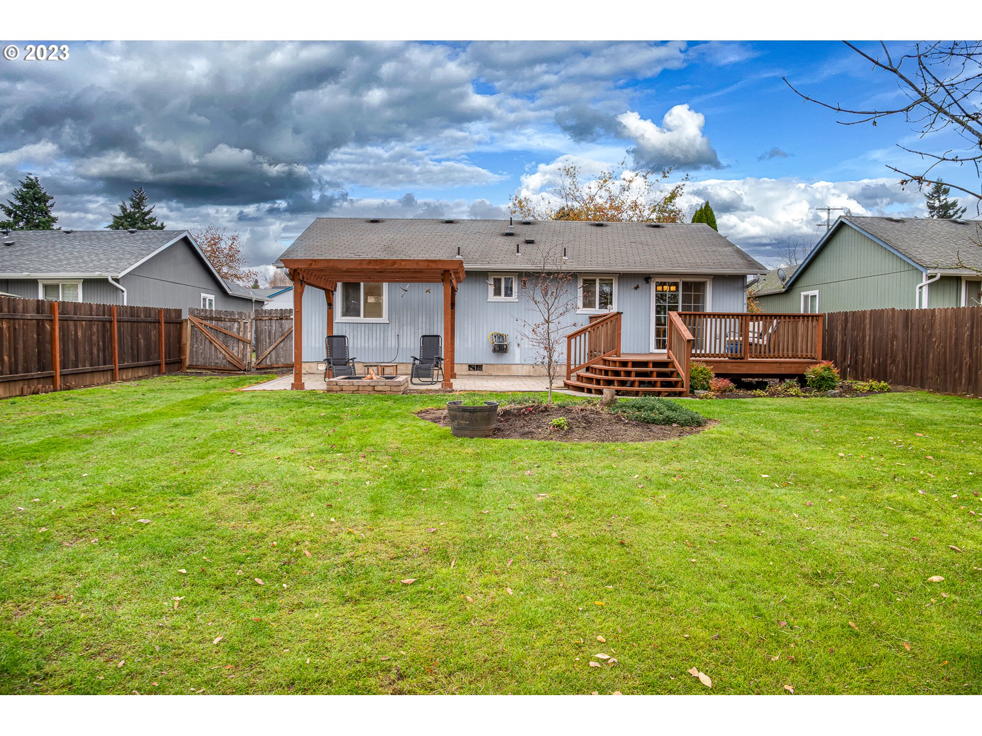 1181 Ash Grove Loop Creswell, OR 97426 - Photo 31 of 34 Yard