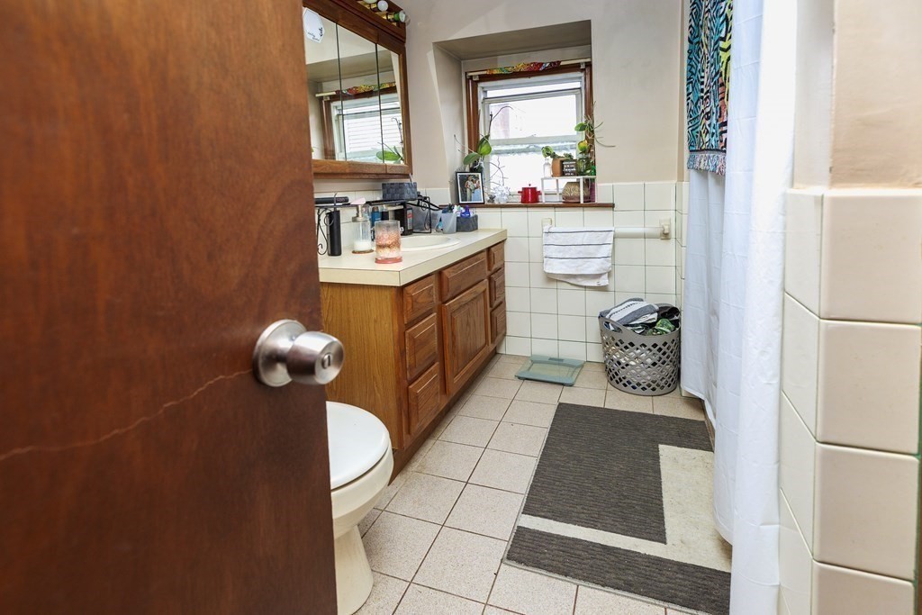 205-211 Columbia Street Fall River, MA 02721 - Photo 6 of 42