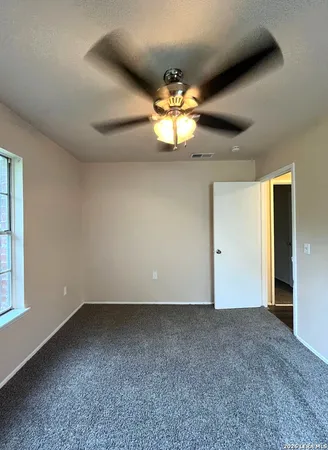 $1,325 | 7607 Sage Oak Street, Live Oak, TX 78233
