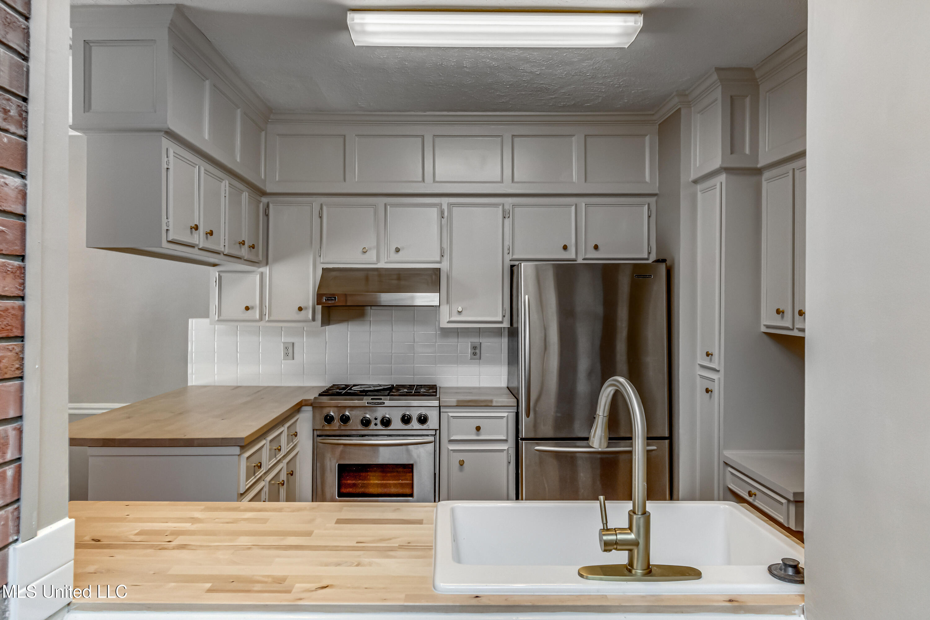 560 Dixton Drive Brandon, MS 39047 - Photo 11 of 58 560 Dixton Dr-30