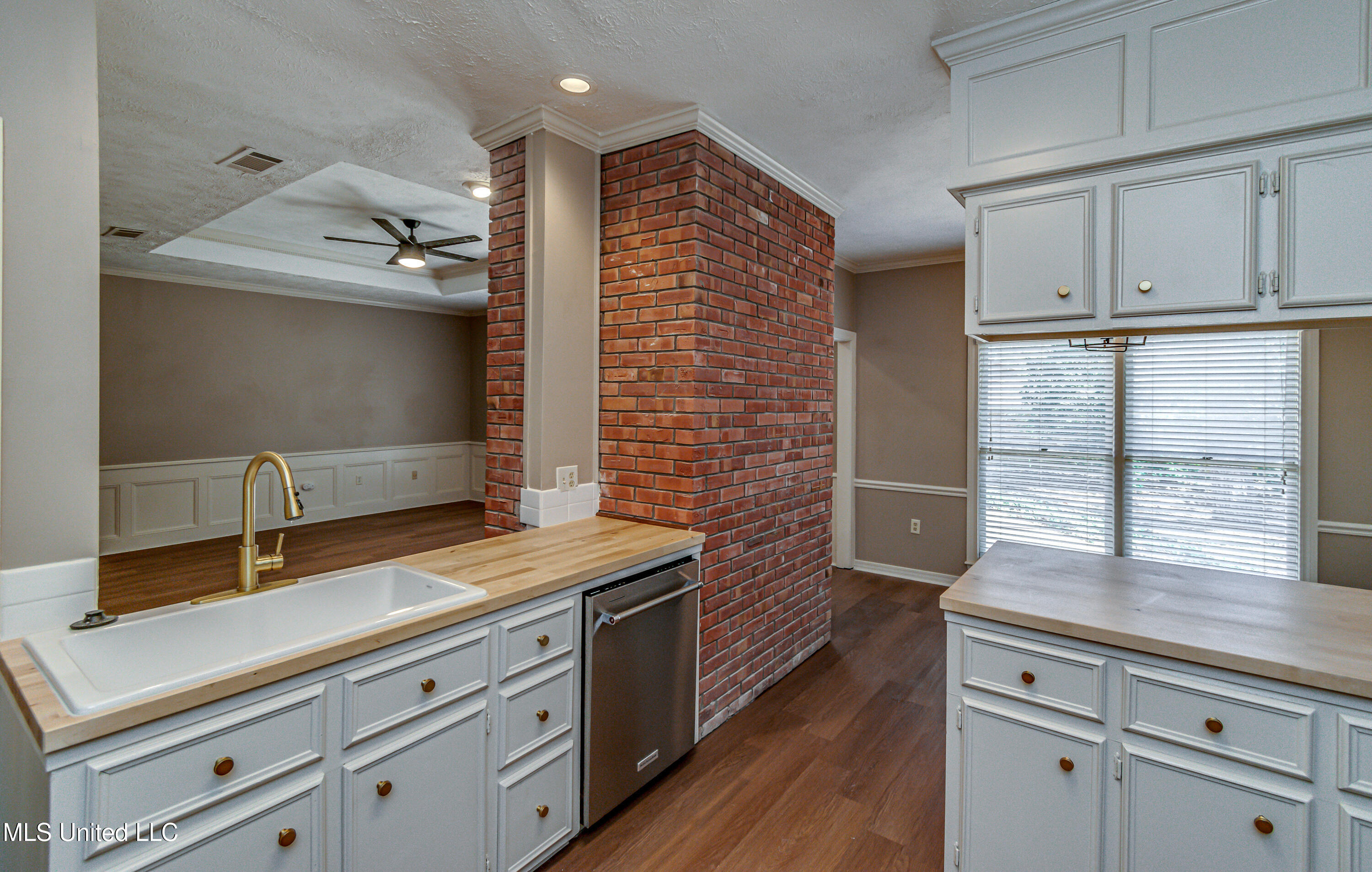 560 Dixton Drive Brandon, MS 39047 - Photo 18 of 58 560 Dixton Dr-37