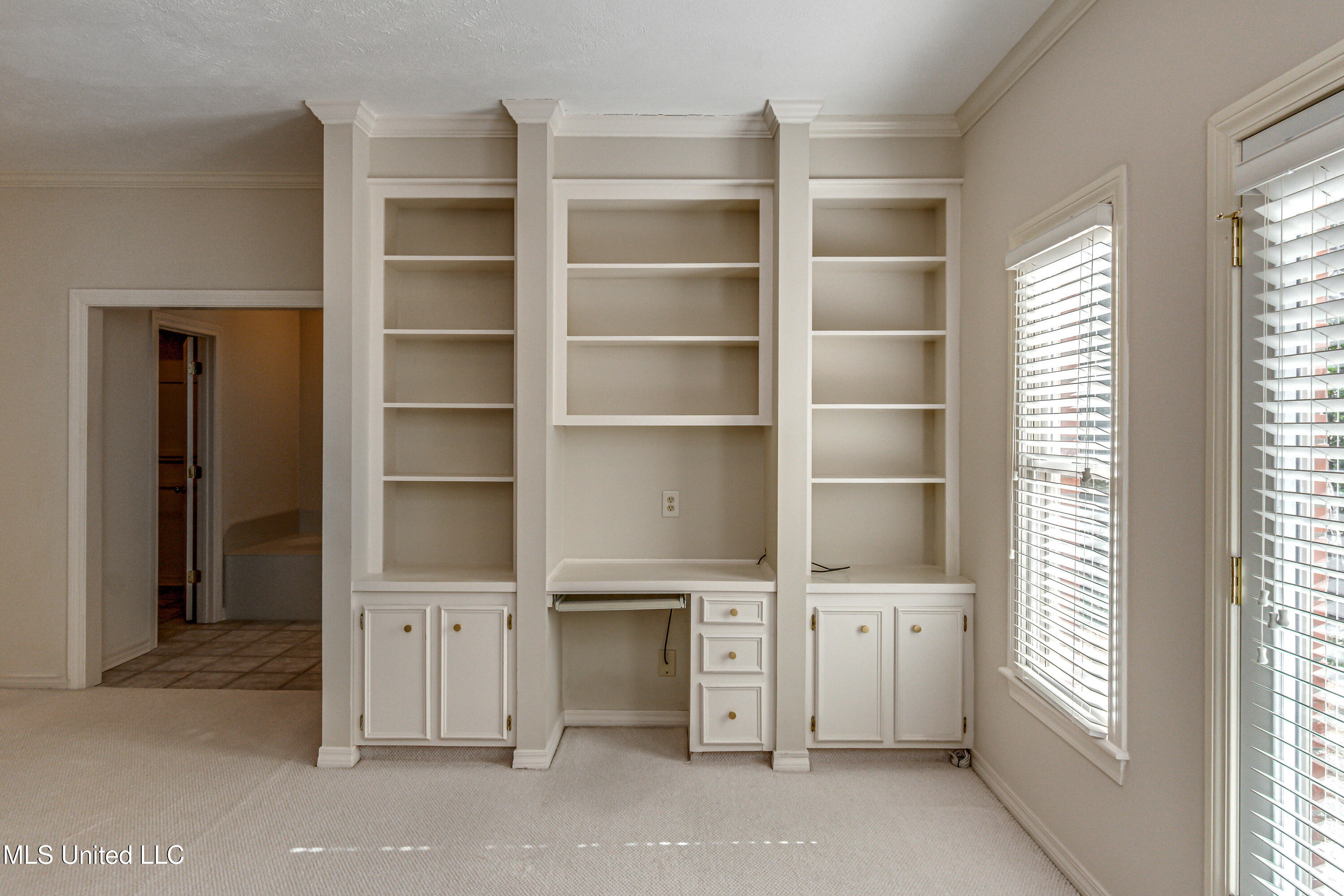 560 Dixton Drive Brandon, MS 39047 - Photo 24 of 58 560 Dixton Dr-51