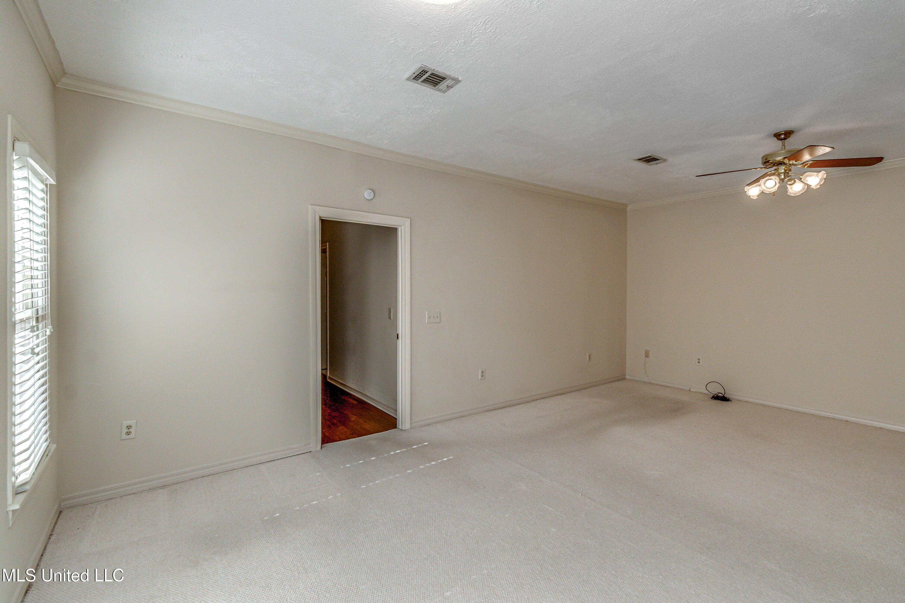 560 Dixton Drive Brandon, MS 39047 - Photo 26 of 58 560 Dixton Dr-53