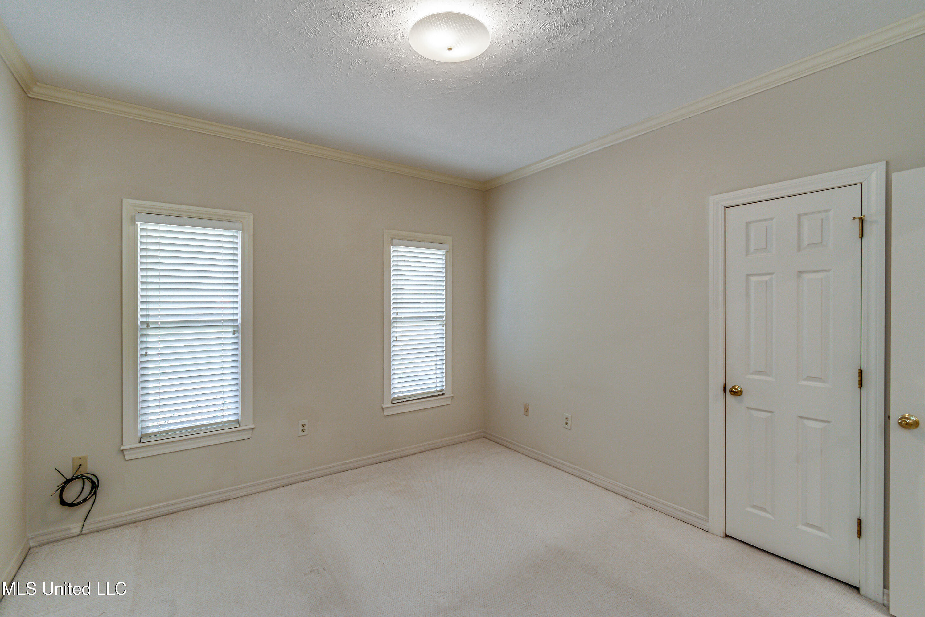 560 Dixton Drive Brandon, MS 39047 - Photo 36 of 58 560 Dixton Dr-40