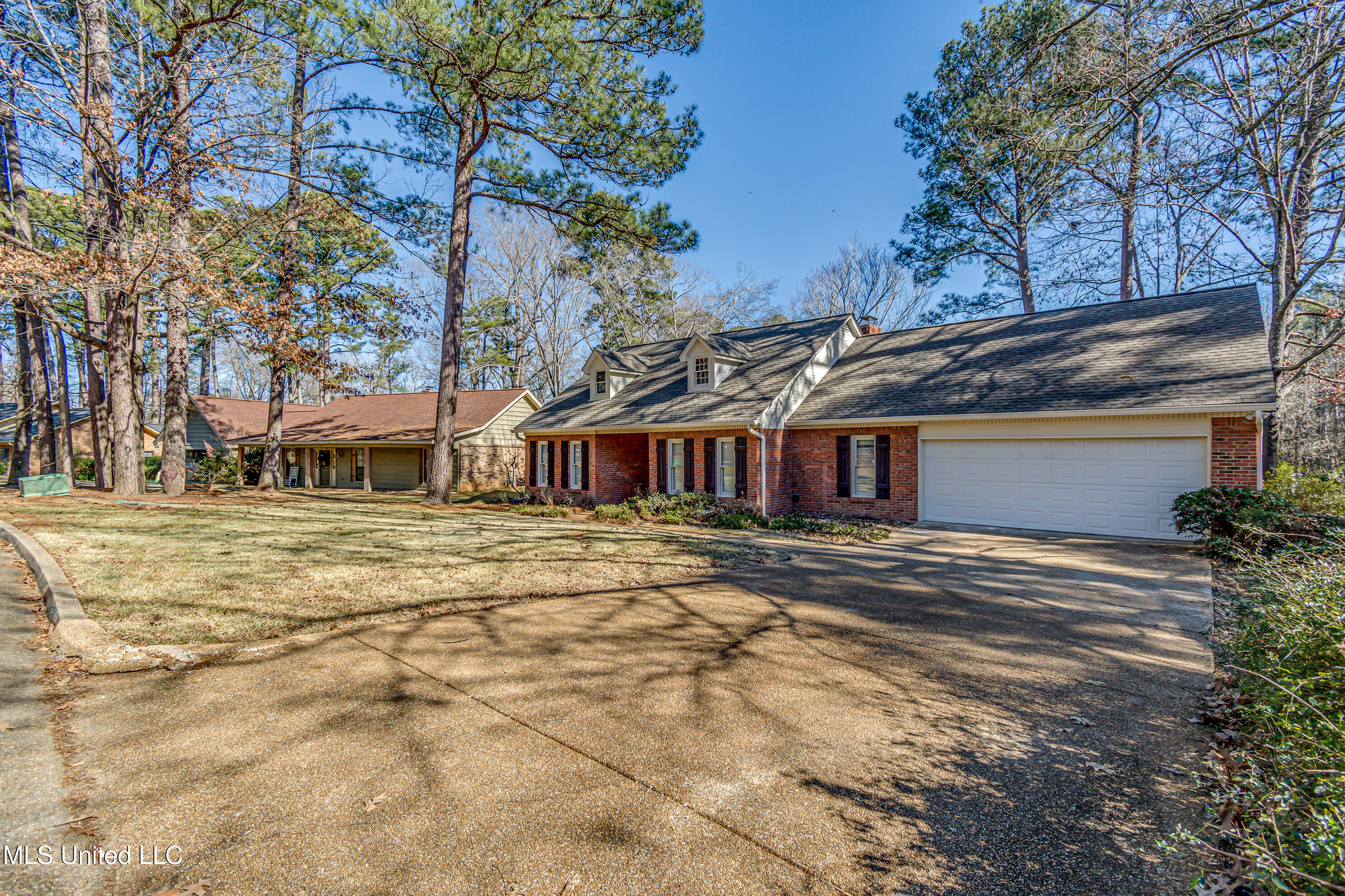 560 Dixton Drive Brandon, MS 39047 - Photo 52 of 58 560 Dixton Dr-8