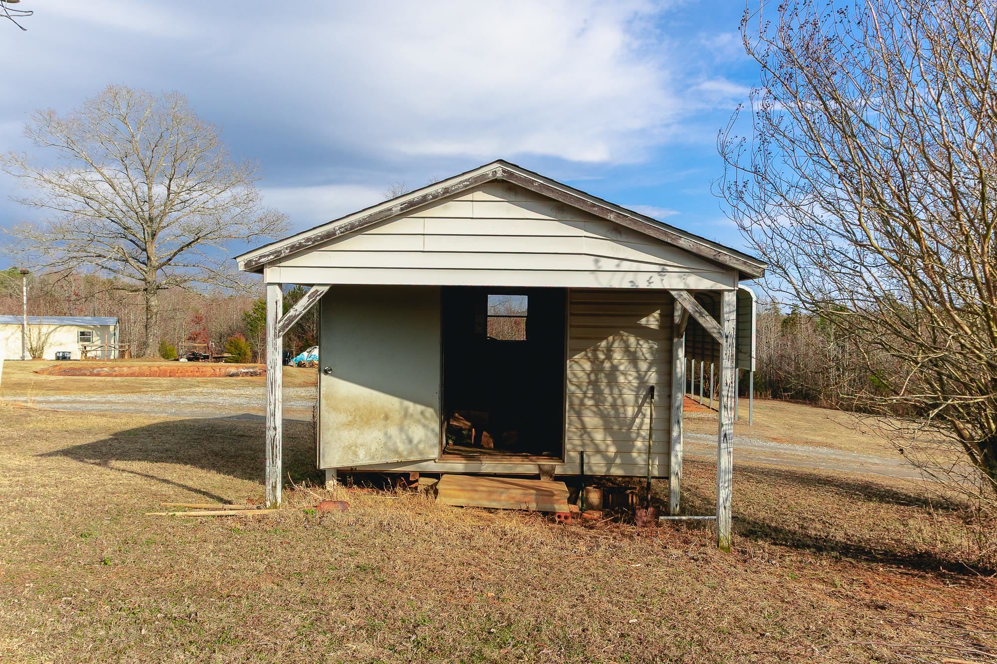 256 Splawn Road Gaffney, SC 29340 - Photo 30 of 35