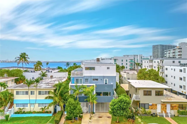 $4,200 | 1966 Biarritz Drive, Unit 3, Miami Beach, FL 33141