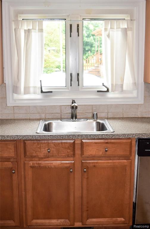 28295 Waltz Road New Boston, MI 48164 - Photo 17 of 36 Gallery Image 17
