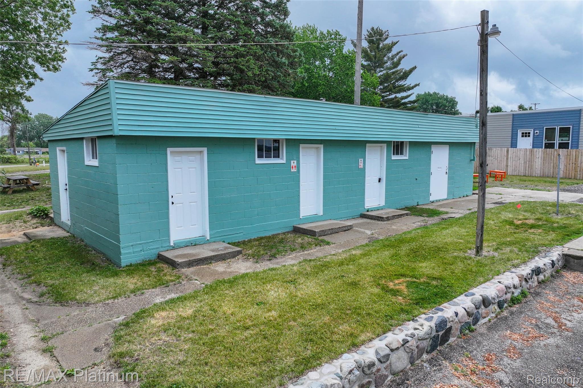 24 Sunset Lane Fenton, MI 48430 - Photo 18 of 20 PLR-16.jpg