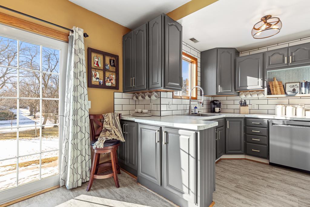 213 North Harold Street Ivanhoe, MN 56142 - Photo 12 of 47