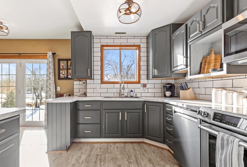 213 North Harold Street Ivanhoe, MN 56142 - Photo 13 of 47