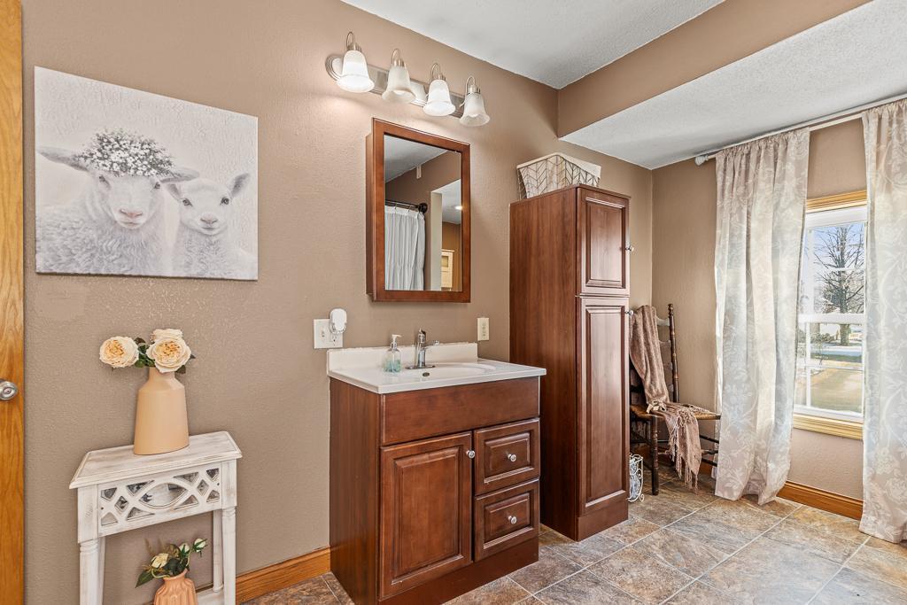 213 North Harold Street Ivanhoe, MN 56142 - Photo 39 of 47