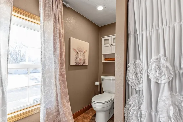 $175,000 | 213 North Harold Street, Ivanhoe, MN 56142