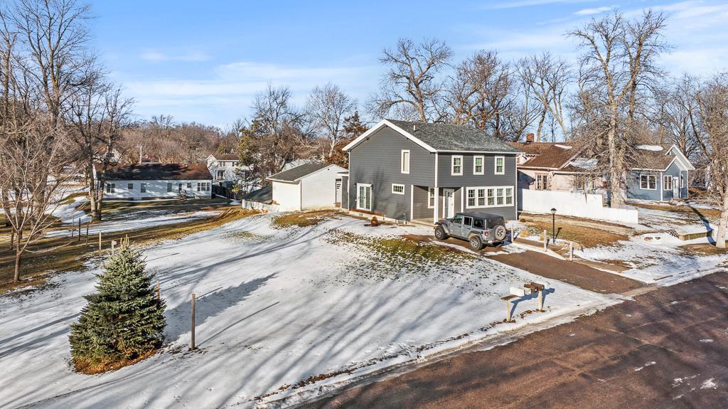 213 North Harold Street Ivanhoe, MN 56142 - Photo 4 of 47