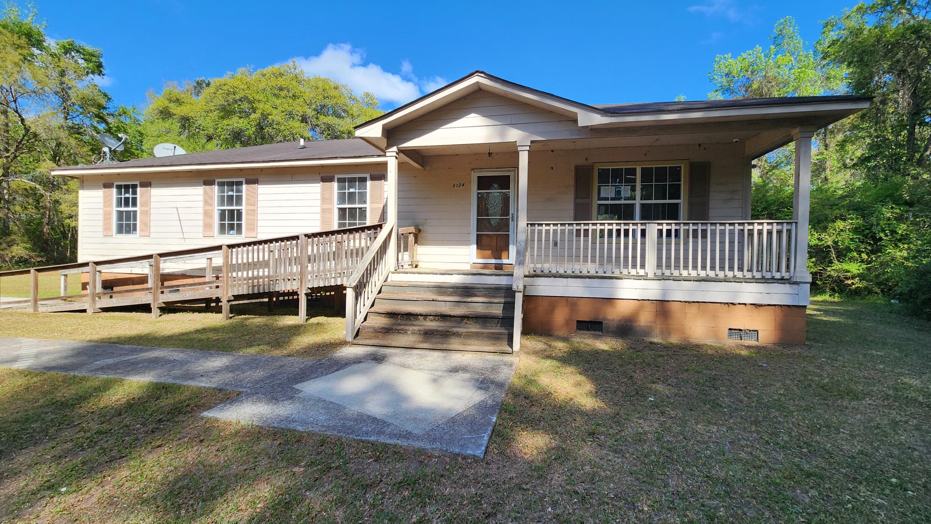 5024 Mauss Hill Road Hollywood, SC 29449 - Photo 1 of 16