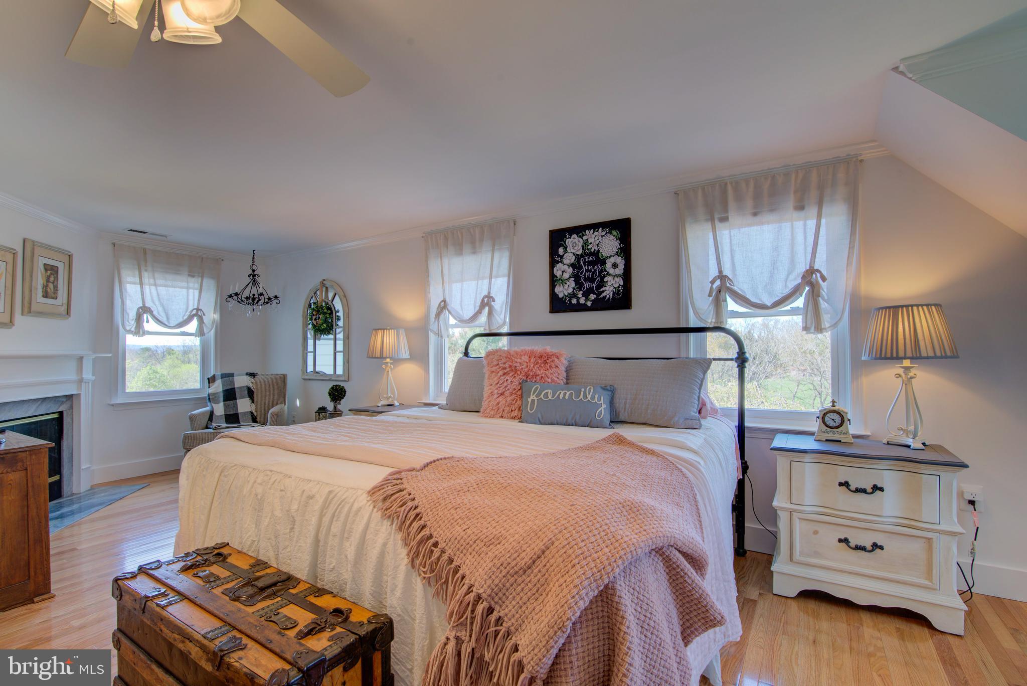 19411 Shelburne Glebe Road Leesburg, VA 20175 - Photo 24 of 58 Gallery Image 24