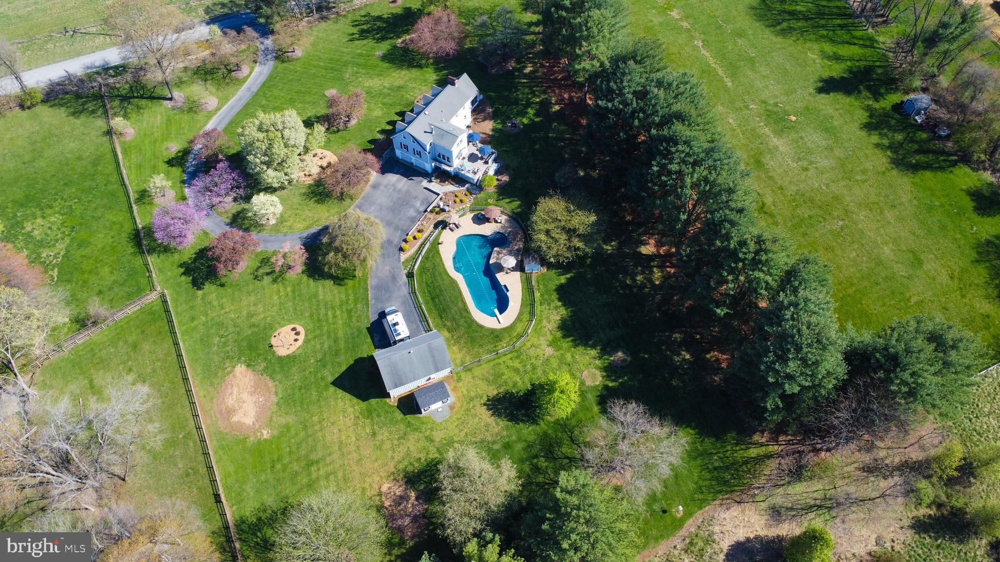 19411 Shelburne Glebe Road Leesburg, VA 20175 - Photo 50 of 58 Detached garage + shed