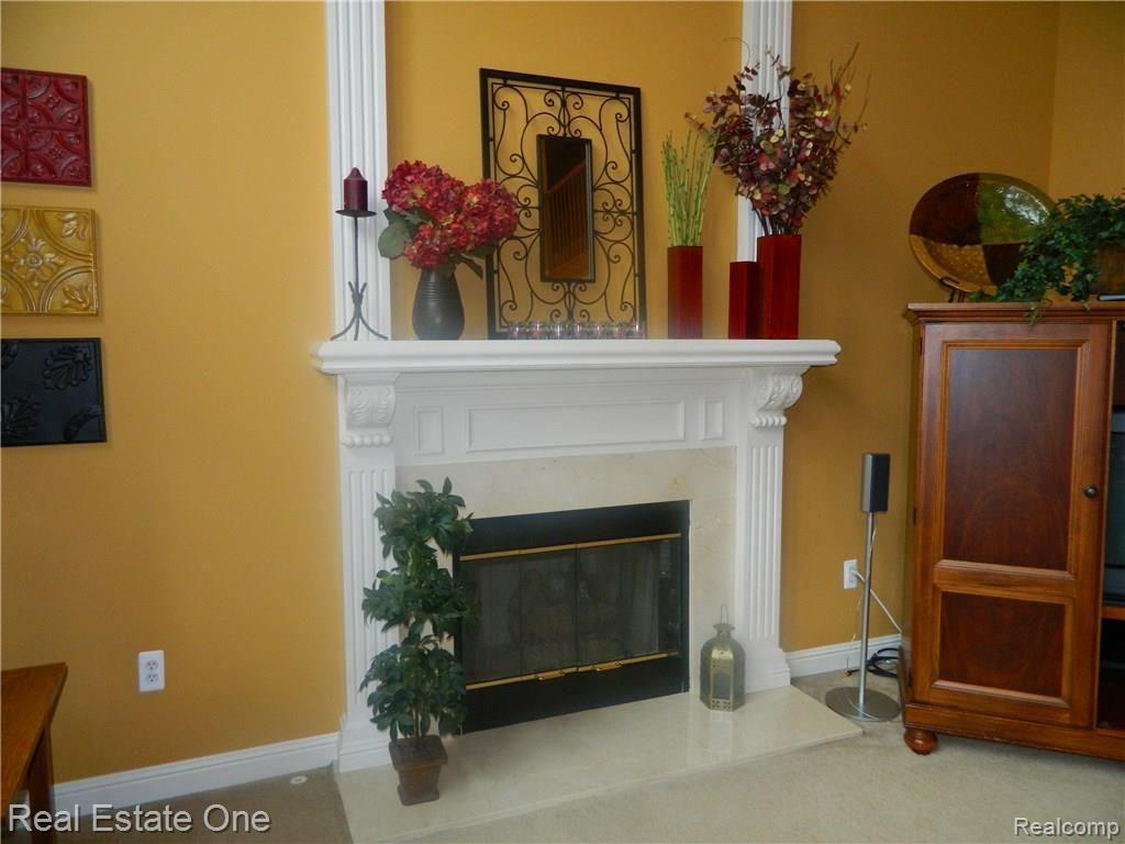 1053 Seville Road Rochester Hills, MI 48309 - Photo 25 of 66