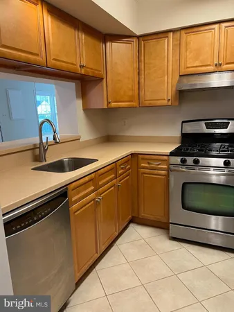 $2,475 | 6015 Netherton Street, Centreville, VA 20120