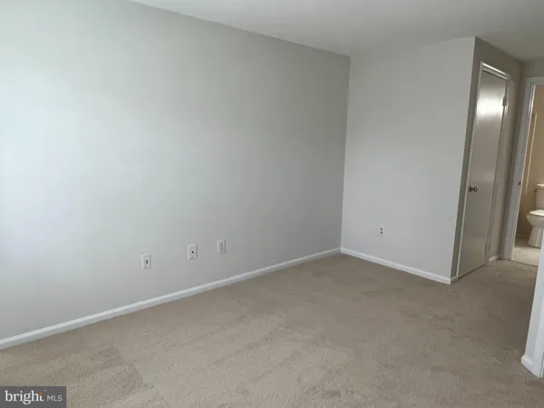 $2,475 | 6015 Netherton Street, Centreville, VA 20120