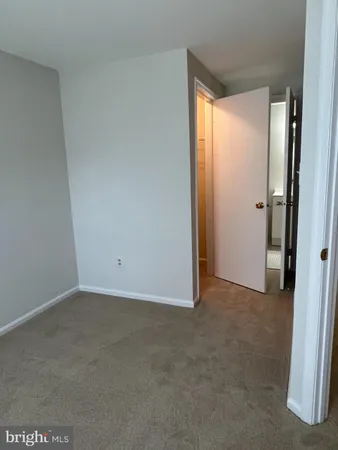 $2,475 | 6015 Netherton Street, Centreville, VA 20120