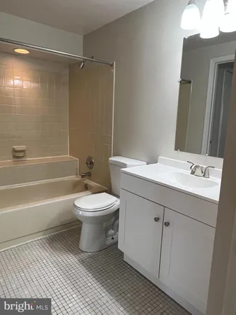 $2,475 | 6015 Netherton Street, Centreville, VA 20120