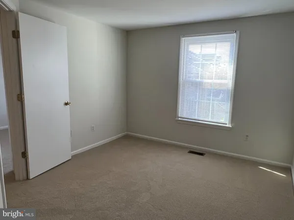 $2,475 | 6015 Netherton Street, Centreville, VA 20120