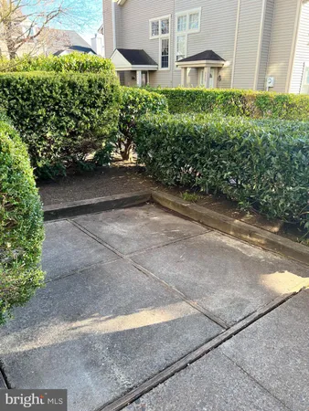 $2,475 | 6015 Netherton Street, Centreville, VA 20120