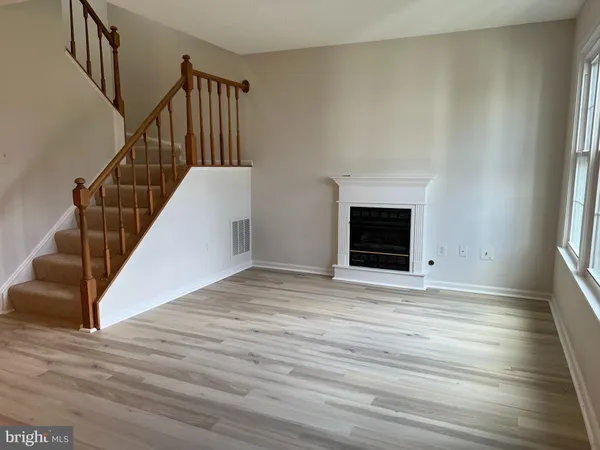 $2,475 | 6015 Netherton Street, Centreville, VA 20120