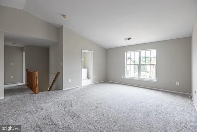a view of empty room with window