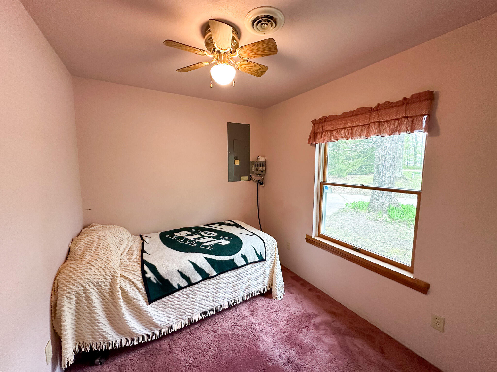 2081 Deer Lake Road Harrison, MI 48625 - Photo 25 of 42 Bed 2