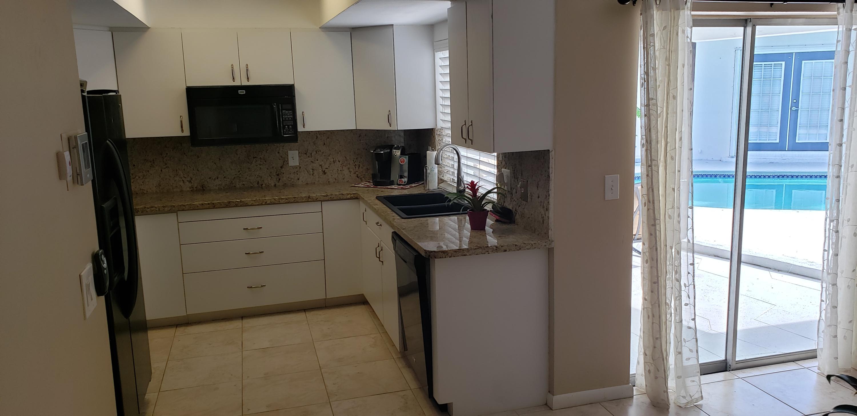 585 Northwest 15th Court Boca Raton, FL 33486 - Photo 7 of 30 20190809_165827