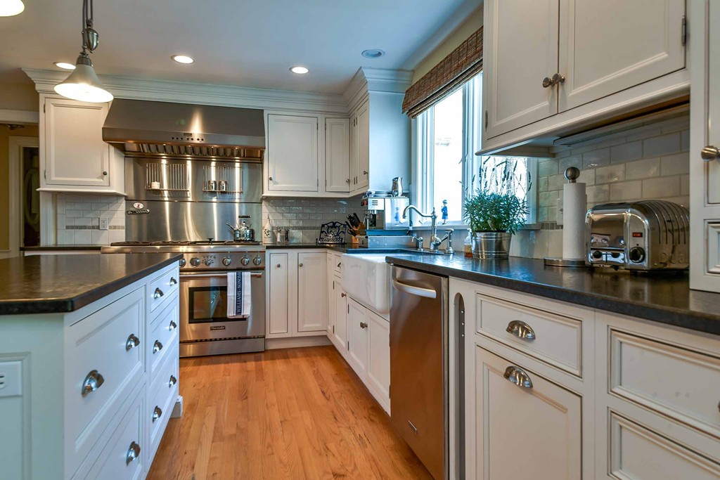 184 Ford Road Sudbury, MA 01776 - Photo 6 of 30 Gallery Image 6