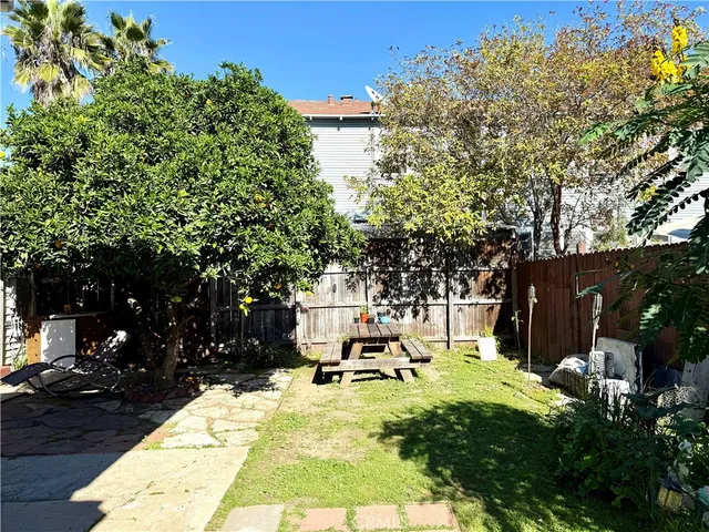 $1,500 | 2431 Michigan Avenue, Los Angeles, CA 90033
